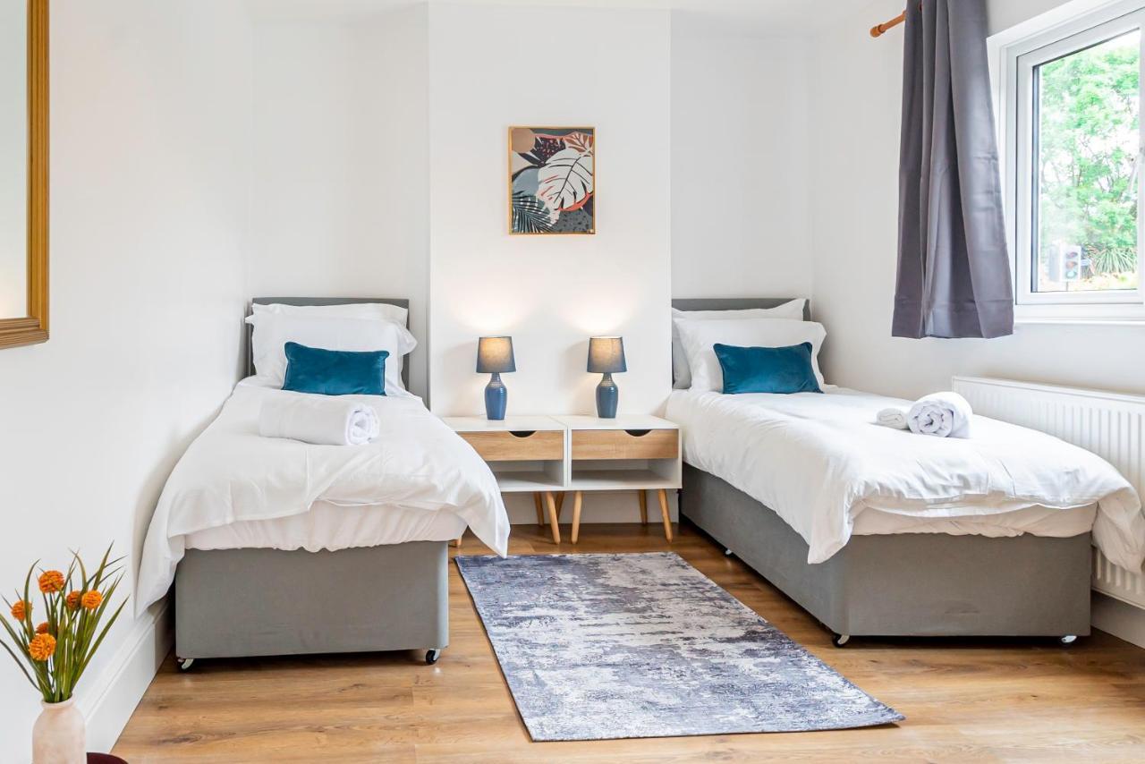Charming 2-Bedroom Flat With A Garden And Free Parking At Abingdon オックスフォード エクステリア 写真