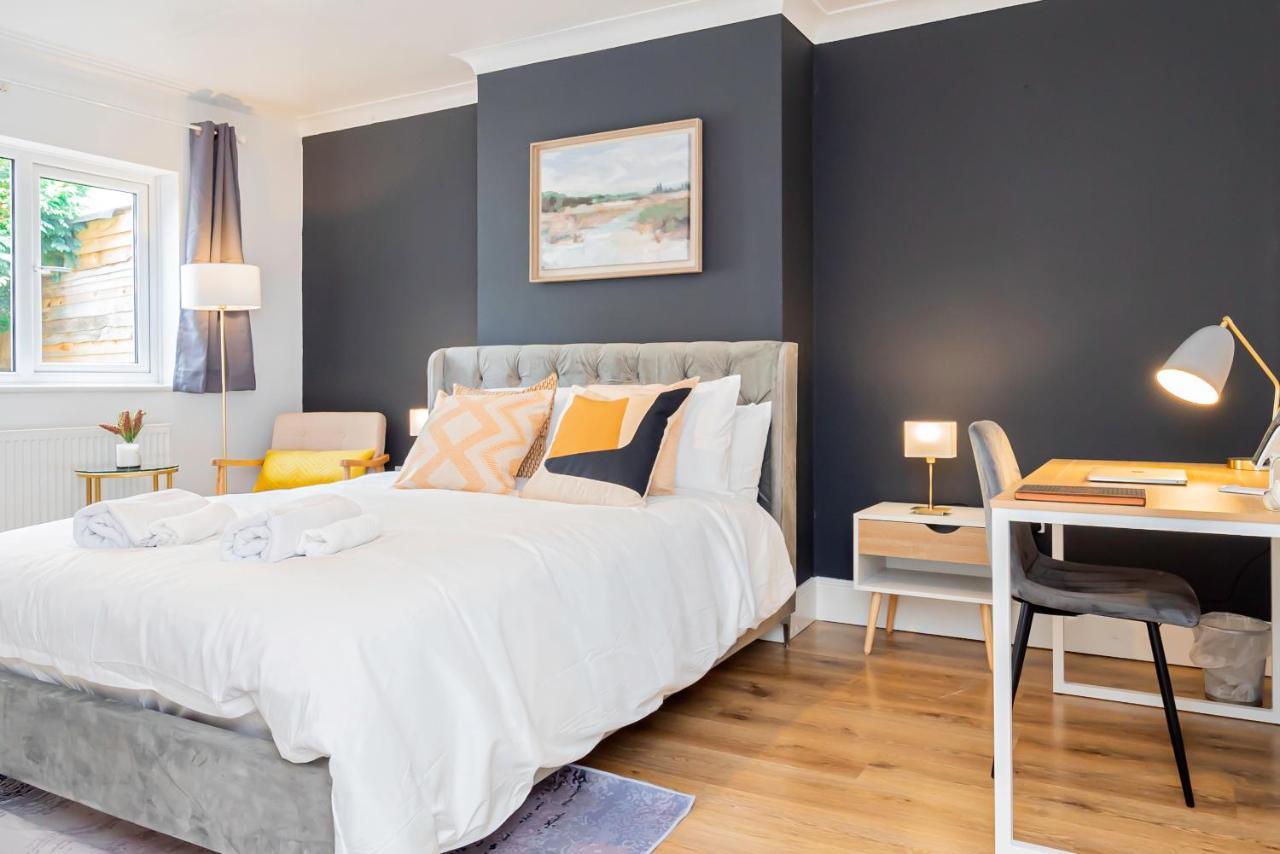 Charming 2-Bedroom Flat With A Garden And Free Parking At Abingdon オックスフォード エクステリア 写真
