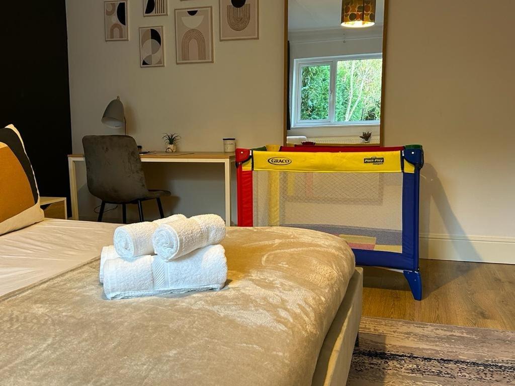 Charming 2-Bedroom Flat With A Garden And Free Parking At Abingdon オックスフォード エクステリア 写真